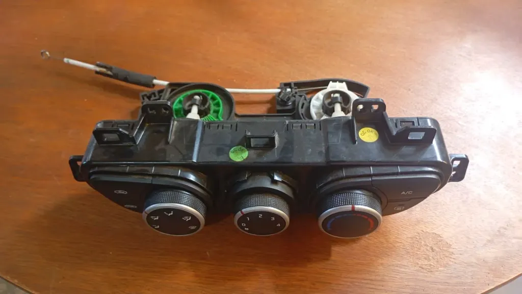 Botonera del aire acondicionado del 19