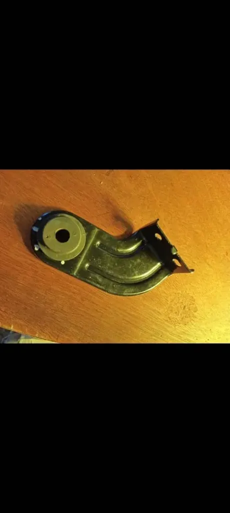 Agarradera Radiador del 17 al 23