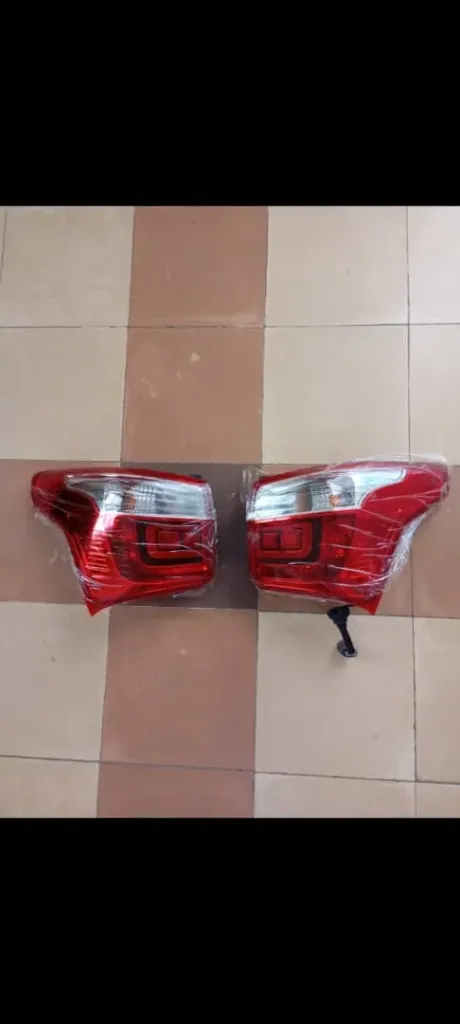 Pareja de Faroles traseros del guarda fango del Grand i10