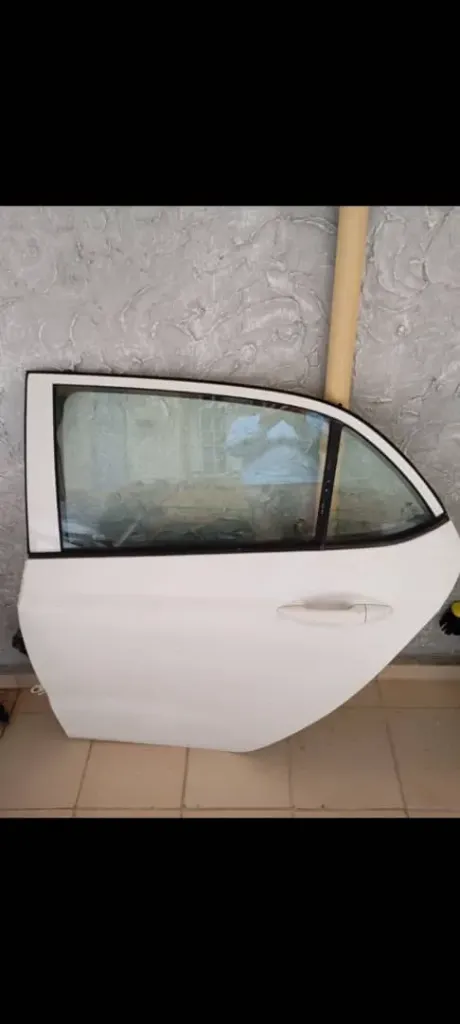 Puerta trasera izquierda, Completa, del Grand i10 del 19