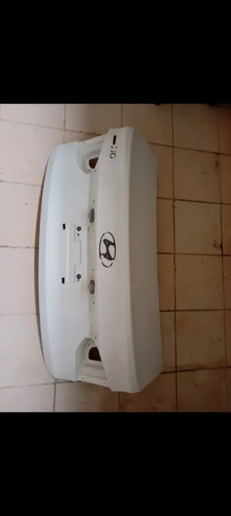 Maletero del Grand i10 del 19